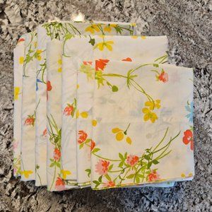 2 SETS OF FIELDCREST TWIN FLOWERED SHEETS W/ 2 PILLOWCASES & 1 EXTRA FLAT SHEET